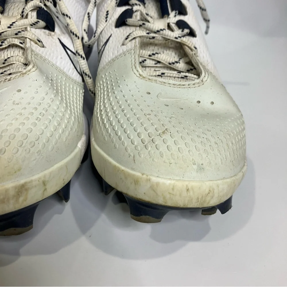 Nike hyperdiamond 4 Pro MCS softball cleats white women's‎ size 9.5 athletic